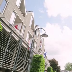 Het is 5 november en dat betekent dat we nog maar een half jaar verwijderd zijn van 5 mei 2026!

Een mooi moment om nog eens terug te blikken op de beelden van de afgelopen editie. Want 80 jaar vrijheid hebben we geheel in stijl herdacht, gekoesterd en gevierd. Met die waardigheid gaan we 81 jaar vrijheid tegemoet! Tel in de komende maanden met ons af, blijf op de hoogte via onze kanalen… Bekijk de video hier of op https://youtu.be/WiZ36Yyvecw

#MaakHetVerschil #VuurVerbindt